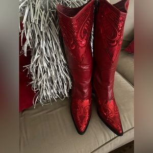 John fashion, red sequin, embroidered tall boot size 11